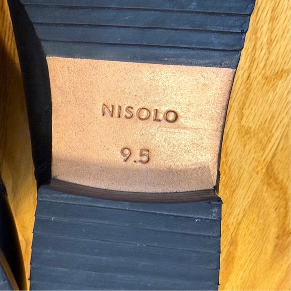 Nisolo Eva Everyday Chelsea Boot - Picture 8 of 9